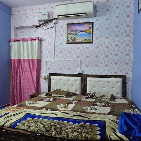 ורנאסי Kashi Dham Homestay מראה חיצוני תמונה